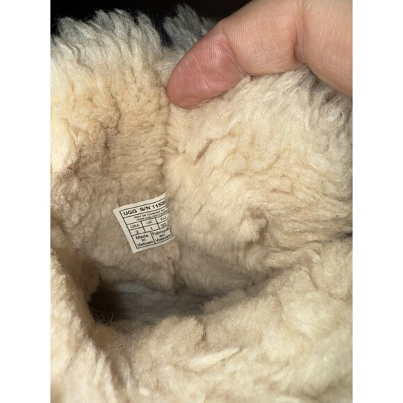 UGG Bailey Bow Knit Bows Sheepskin/Shearling Chestnut Youth Girls Boots  Size 2 - Picture 6 of 8